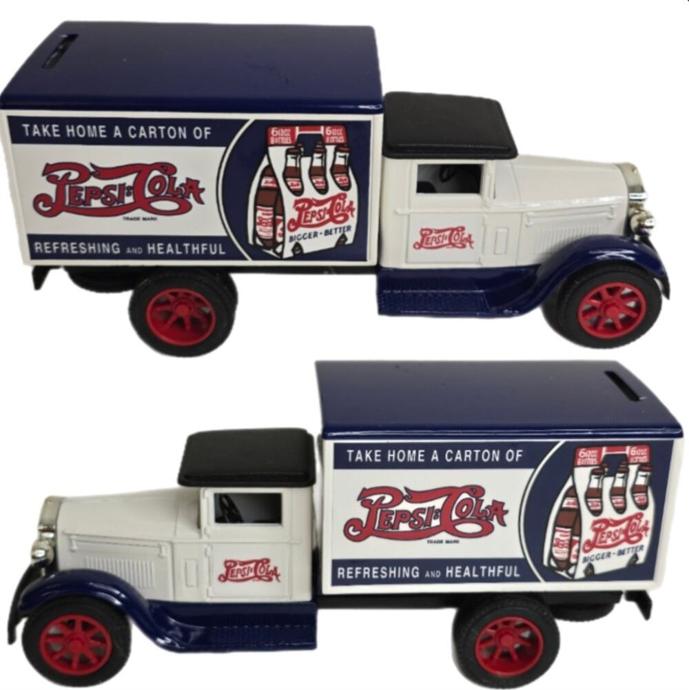 VIntage
PEPSI-COLA Six Pick Delivery Truck Bank With Key Cast Iron Collectible